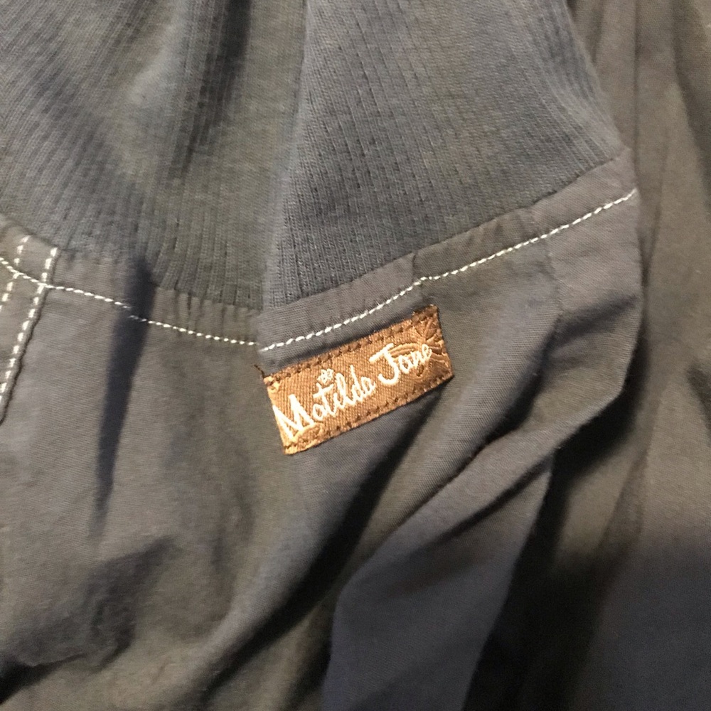 2pair pants 1 shirt